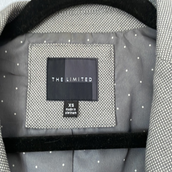 The Limited Textured Blazer with 3/4 sleeve - Picture 2 of 5